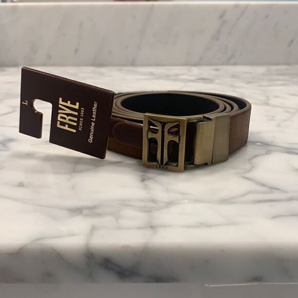 NWT FRYE | Reversible Leather Belt - Picture 4 of 10